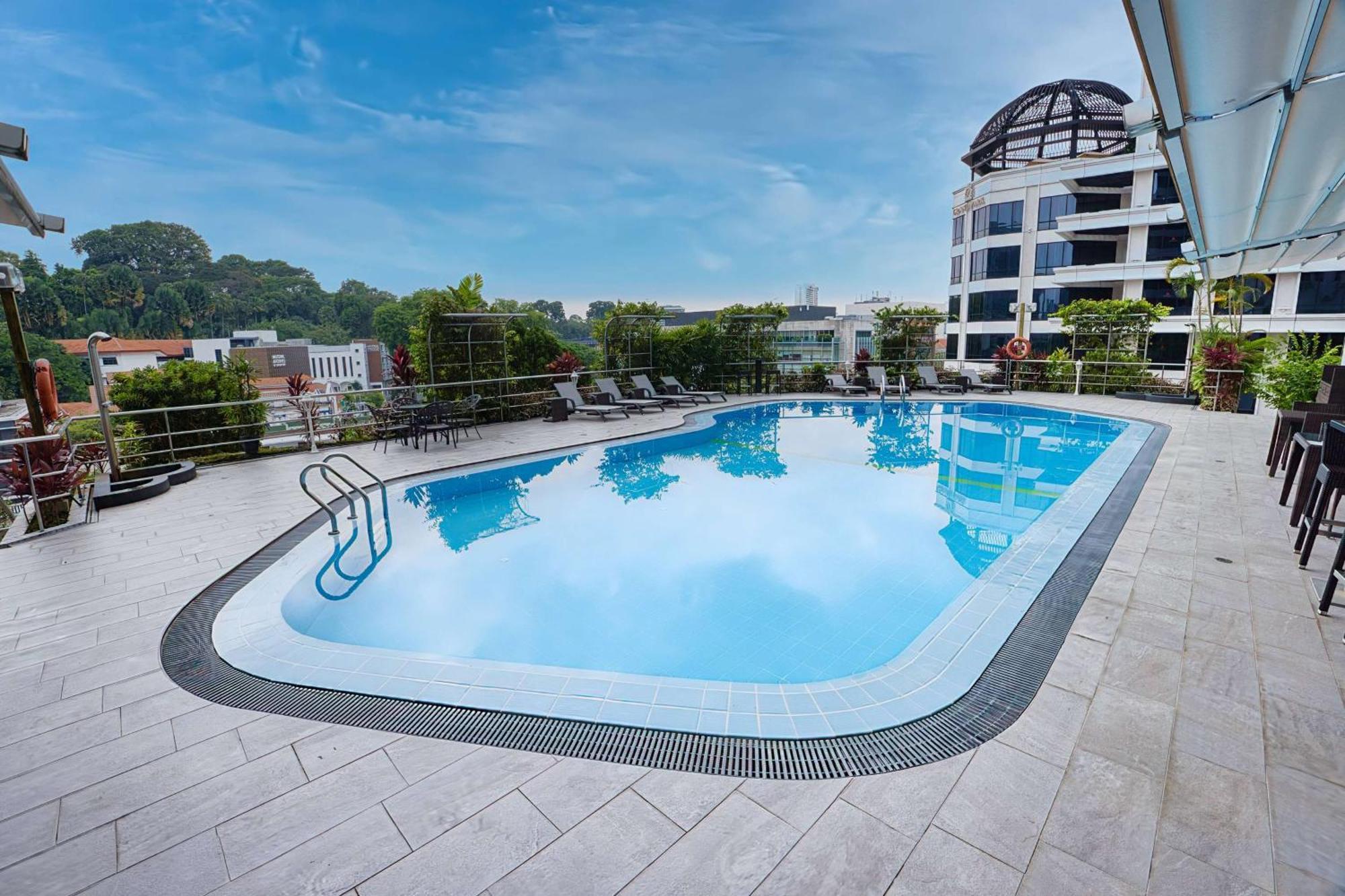 Peninsula Excelsior 5*