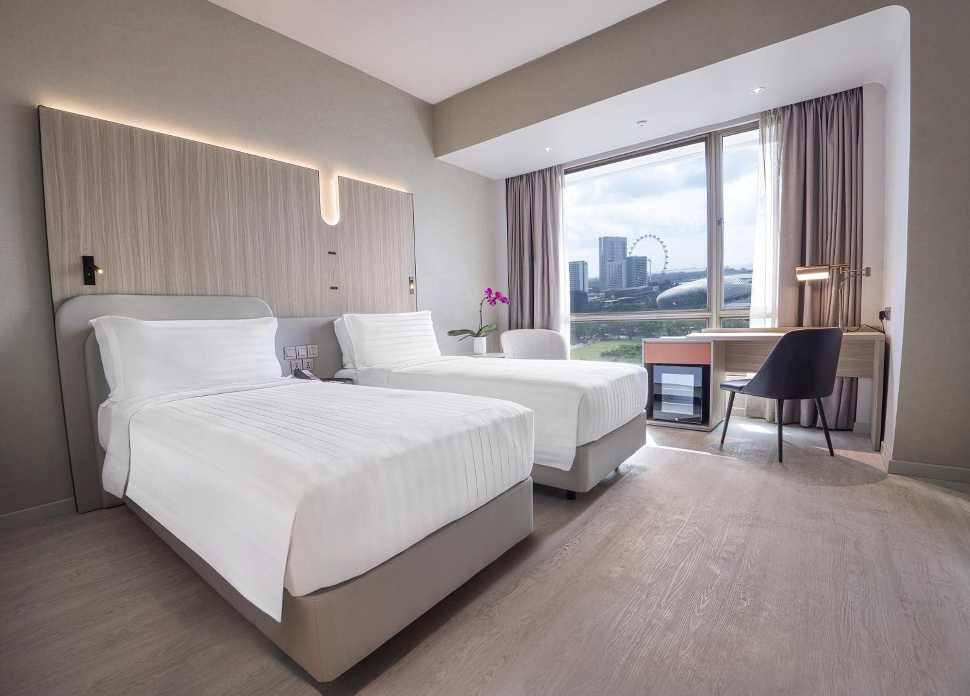 Peninsula Excelsior