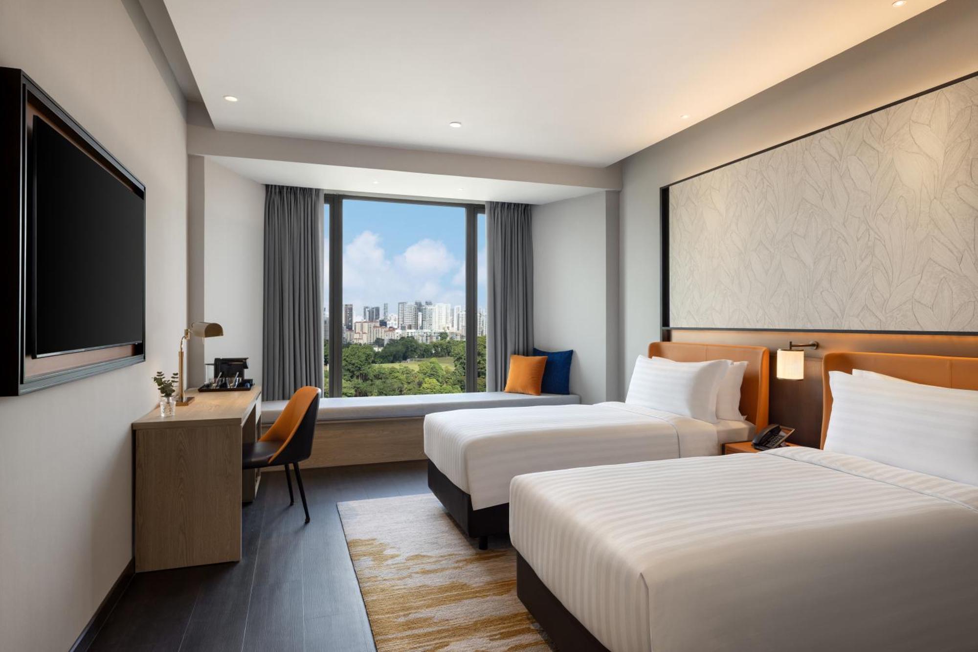 Peninsula Excelsior Hotel 5*