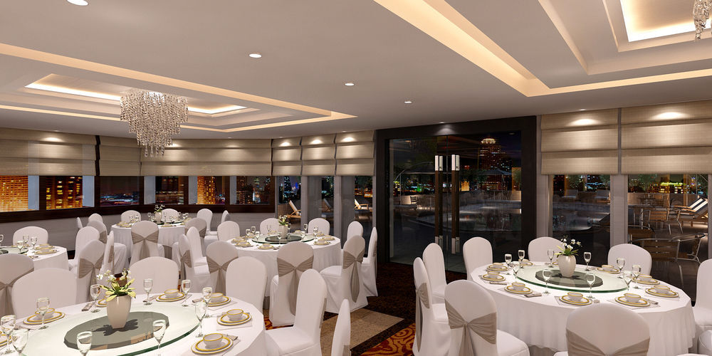 Peninsula Excelsior Hotel 5*